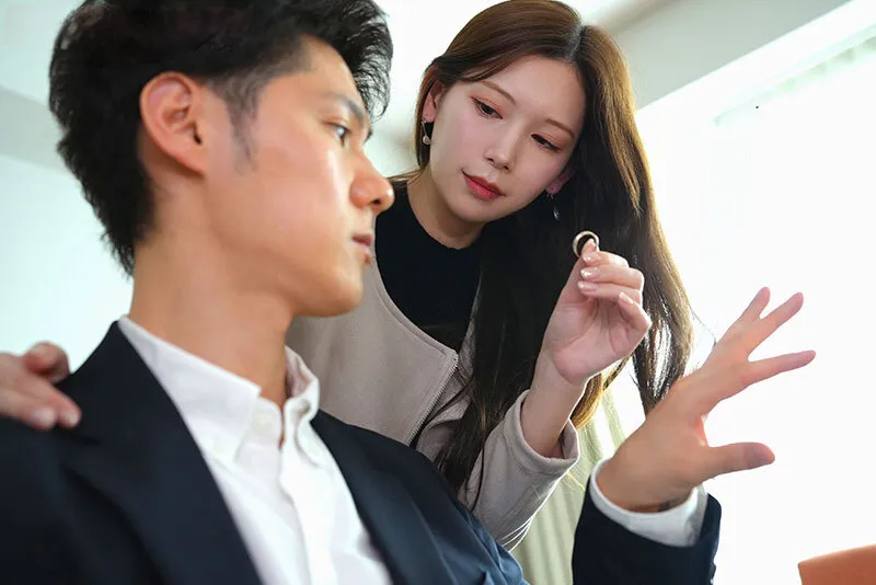 Bà xã đi đi giã ngoại, ông chồng ở nhà bị nhỏ em bà xã gạ quan hệ không trượt phát nào
